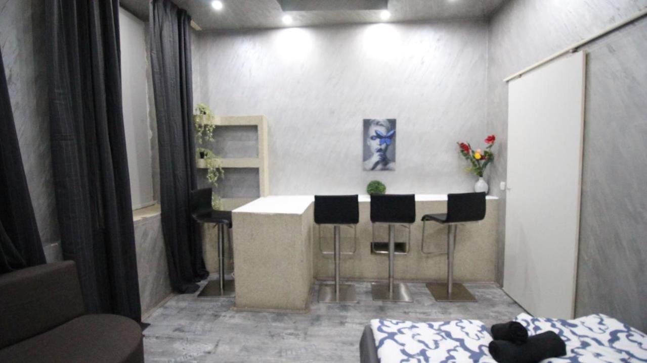 וינה Family Studio In Akh Area מראה חיצוני תמונה
